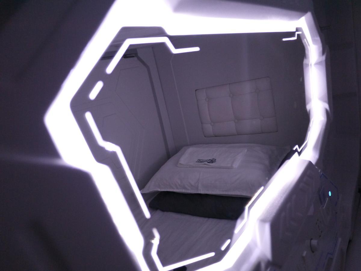 Aloha Capsule Hostel センポルナ エクステリア 写真